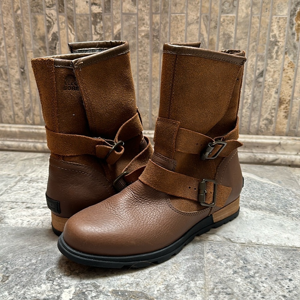 NWOT Sorel boots